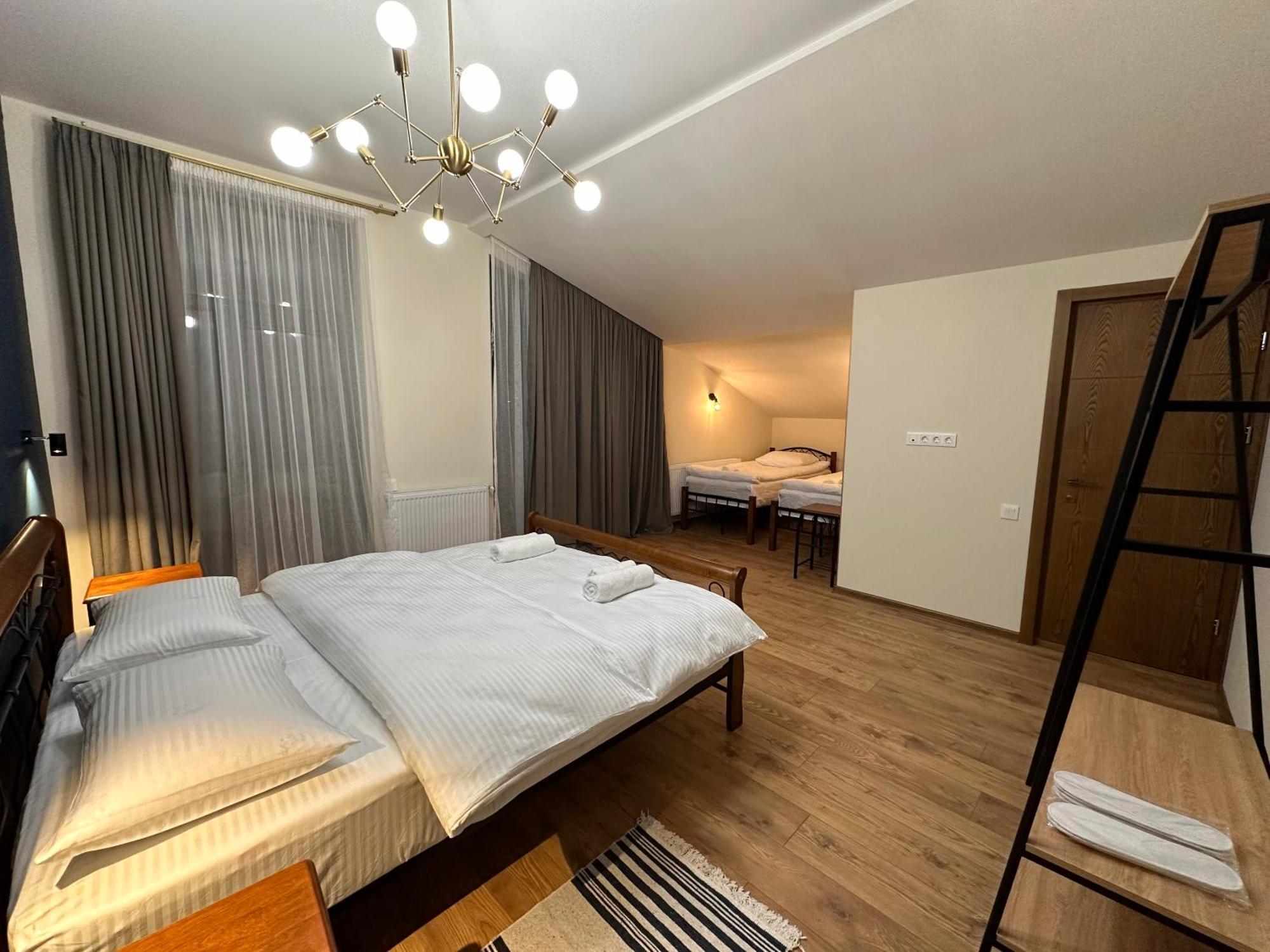 Hotel Mountime Kazbegi Esterno foto