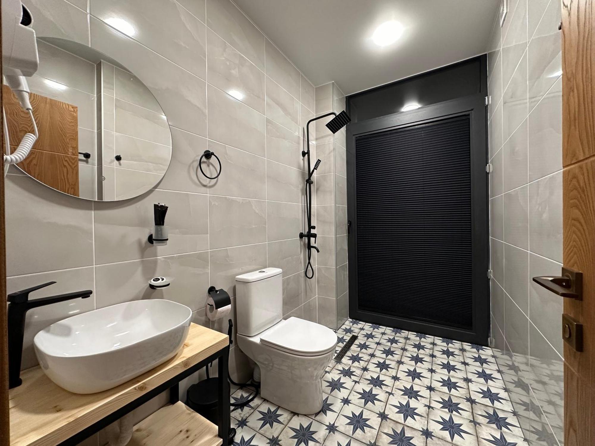 Hotel Mountime Kazbegi Esterno foto